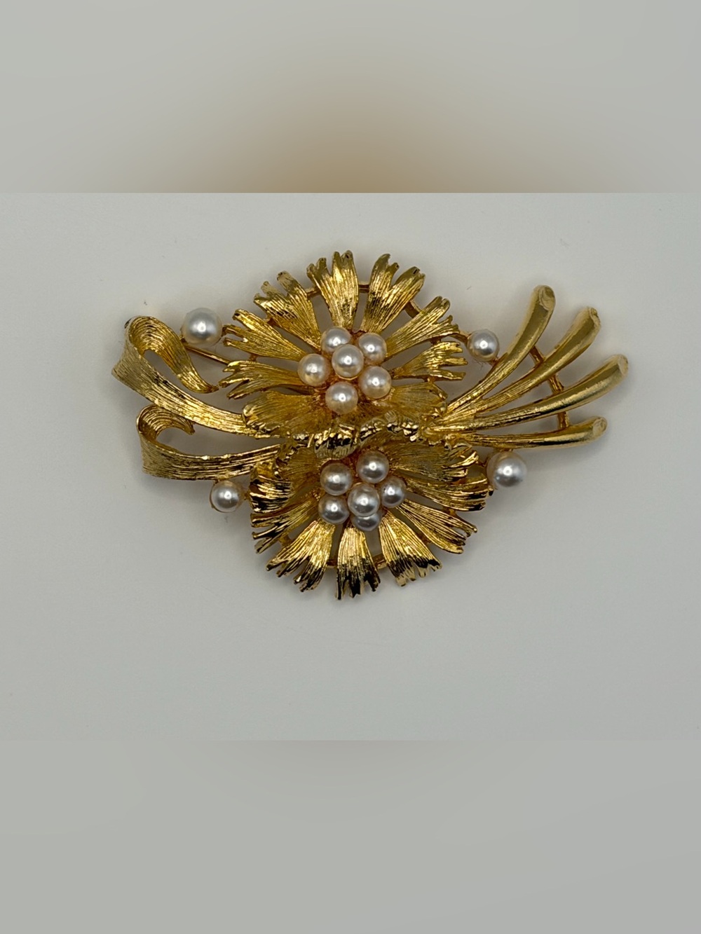1950’s Lisner Gold Floral Pearl Cluster Brooch - Women Jewelry